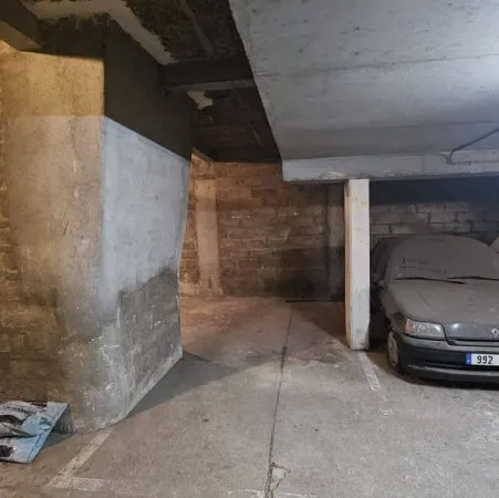 Parking 15 m²
