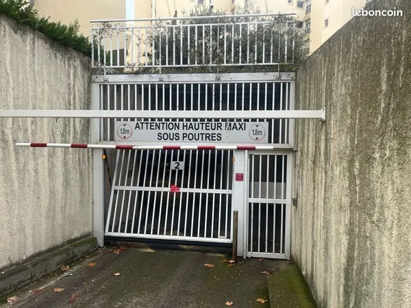Parking Antigone