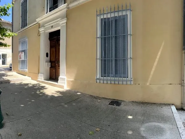 Bureau 2 pièces 46 m²