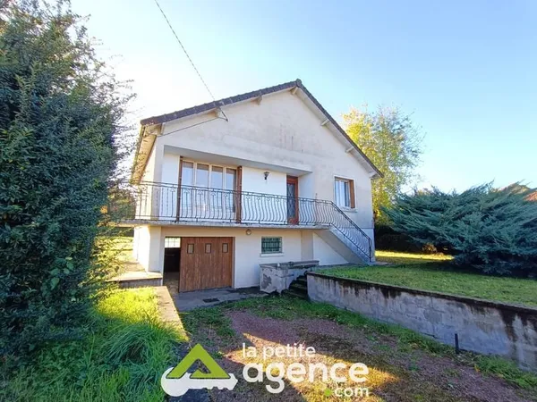 Pavillon sur sous-sol avec terrain 6645m2