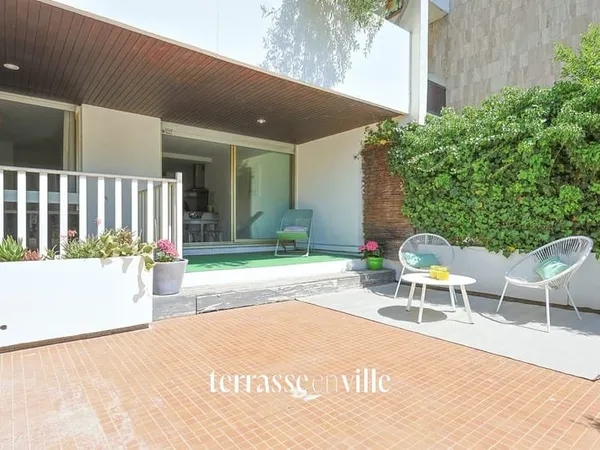 EXCLUSIVITÉ - ST GINIEZ 13008 - APPARTEMENT/ LOCAL PROFESSIO