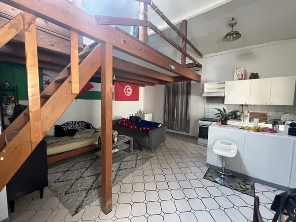 INVESTISSEMENT LOCATIF, studio de 56m2 au sol loué 600€