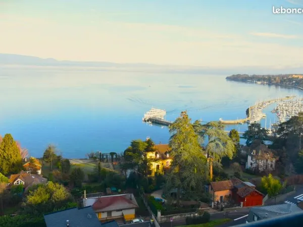 Appartement T2 vue exceptionnelle lac Léman