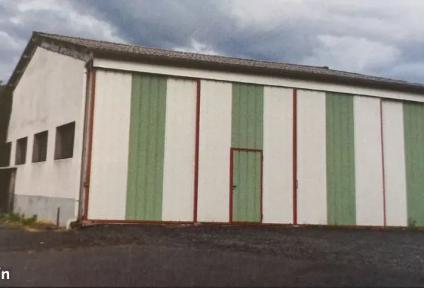 A louer local professionnel / entrepot / garage individuel