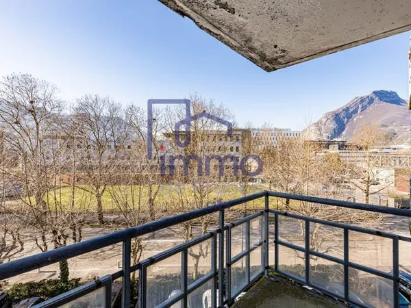 Grenoble, proximité Gare, palais de Justice, Ecole de Commerces