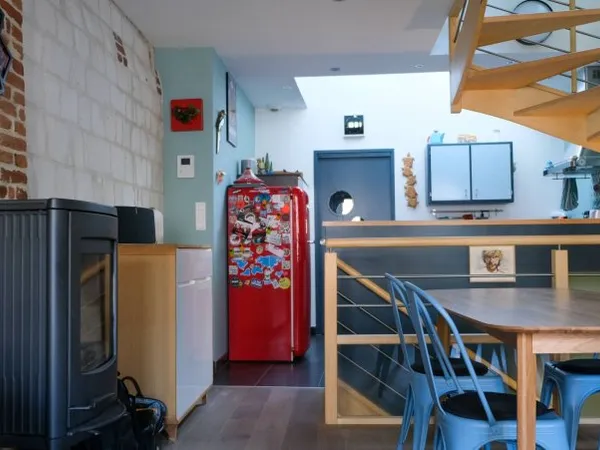 DUPLEX RENOVE A 10 MINUTES DES PLACES
