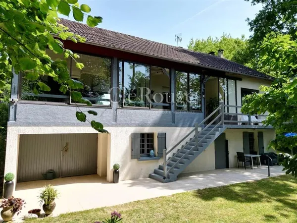 Spacieuse maison familiale avec appartement indépendant et immense atelier à 15 minutes d'Issigeac