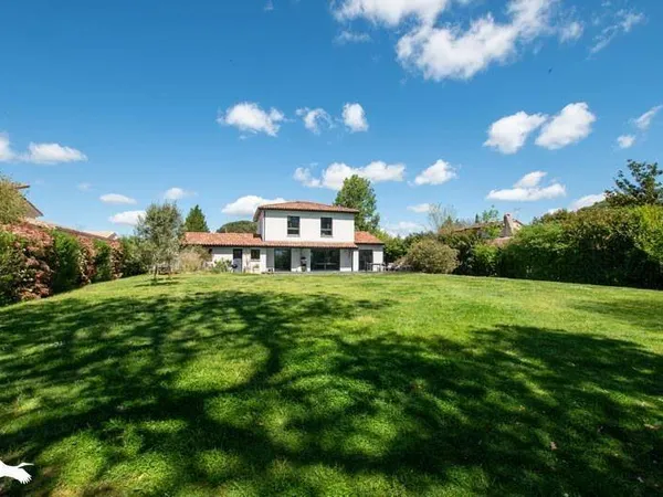 Maison 5 pièces 147 m²