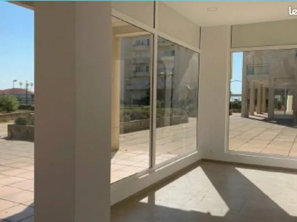 LOCAL COMMERCIAL 41 m² JUAN LES PINS