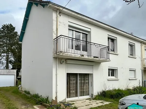 Maison avec 5 chambres et grand terrain. Le Pellerin.