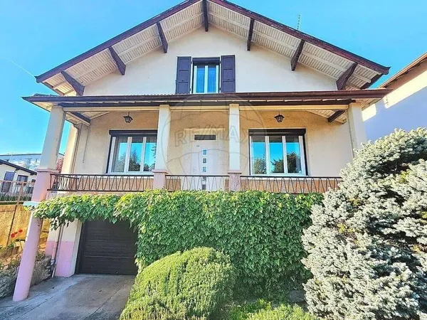 Maison 6 pièces 144 m²