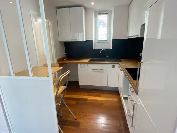 A LOUER : Appartement meublé 2/3 pièces 42m2 à Sèvres - 1300 cc