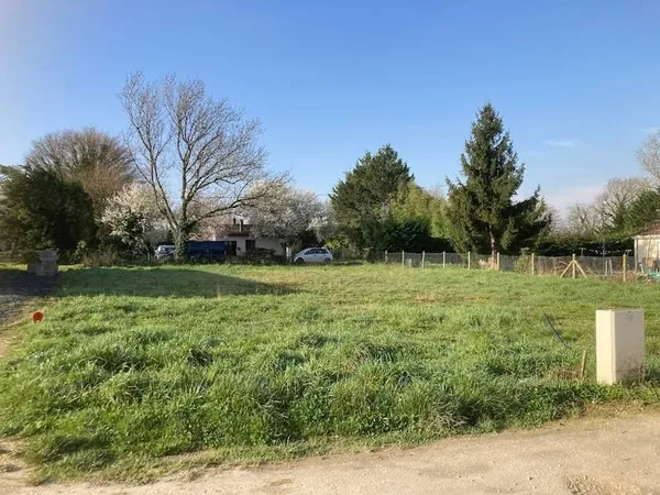 Terrain 555 m²