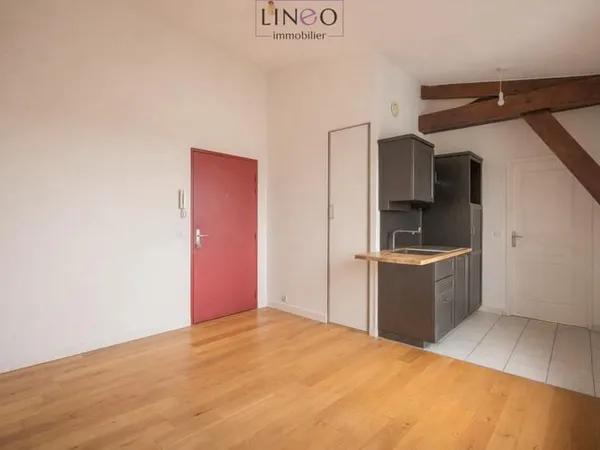 VILLEJUIF - HAUTES BRUYERES - METRO 14 - APPARTEMENT 2P DE 32.04M² - PARKING - CAVE