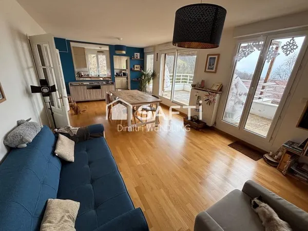 Duplex 115m², avec terrasses, au calme, vue imprenable.