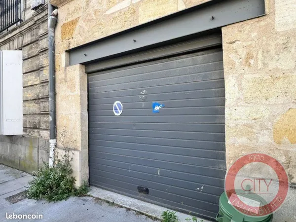 Parking/box 14 m² Bordeaux