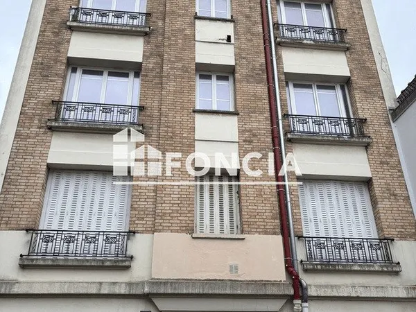 A VENDRE ASNIERES - STUDIO 21 m2 AVEC COURETTE 11m2 +CAVE -