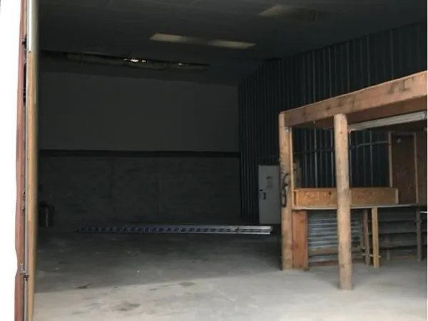 Entrepôt 100m2 À louer