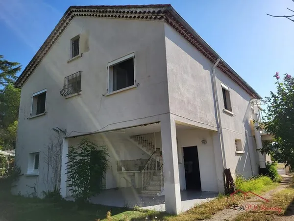 Maison de 118 m2 sur 1 044 m2 de terrain
