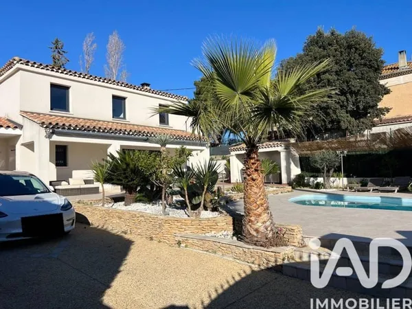 Maison 8 pièces 188 m²