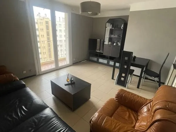 Offre de colocation au quartier prés d'arenes