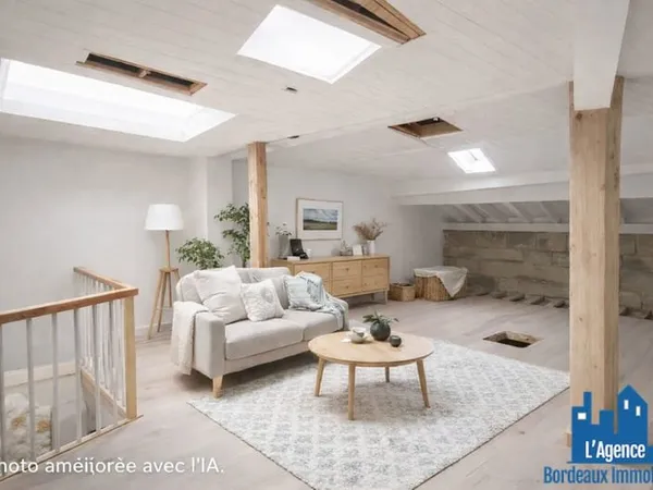 BORDEAUX SAINT GENES - PLATEAU DE 105 M² A RENOVER AVEC TROPEZIENNE A CREER...