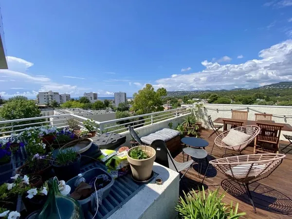 Duplex dernier étage avec toit-terrasse