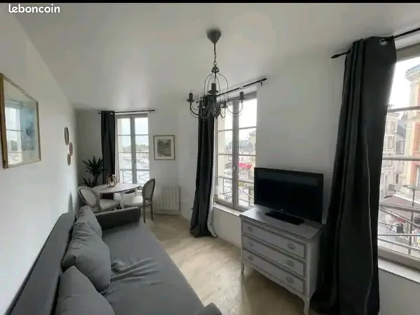 A louer studio idéalement placé
