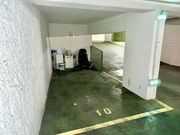 Parking À Vendre