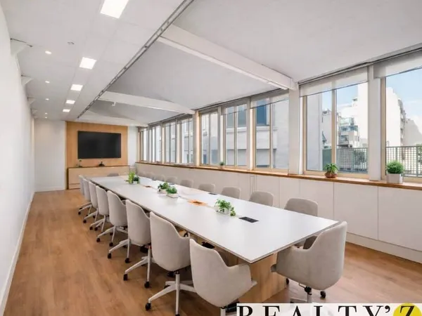 Bureaux 200 m²