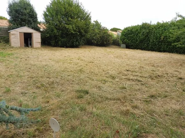 Terrain Chauray 726 m2