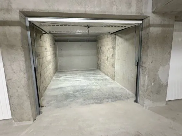 Garage box sécurisé