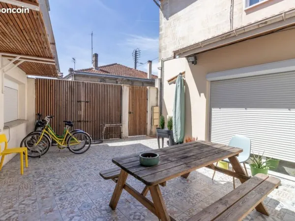 Maison 13 pièces 185 m²
