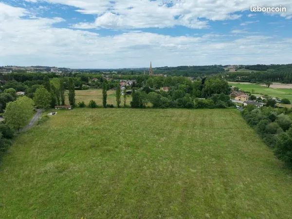 A vendre terrain en zone constructible