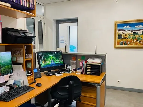 Local commercial 85 m²