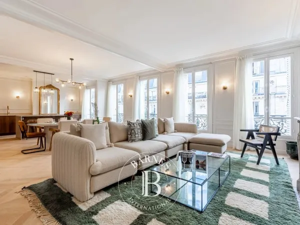PARIS 3 - APPARTEMENT - 2 CHAMBRES - 4 ADULTES