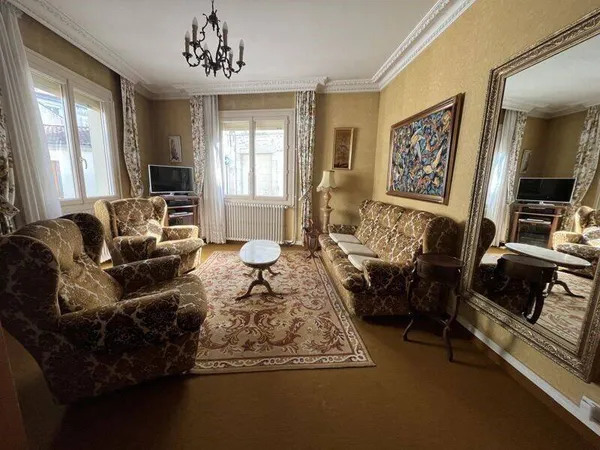 Maison 9 pièces 180 m²
