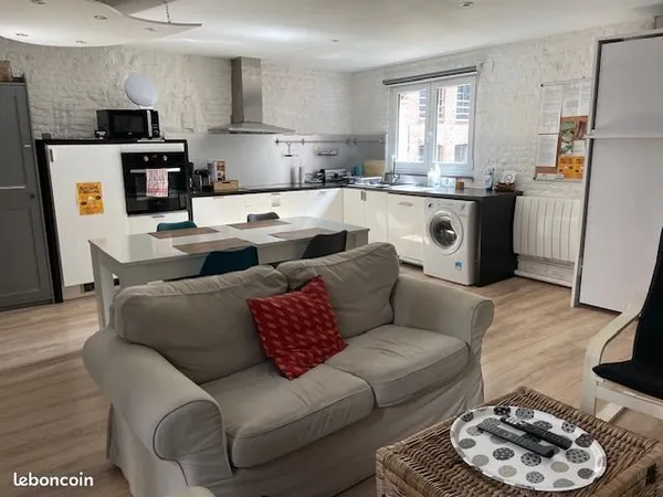 Vieux-Lille - T1 bis meublé 46 m² avec patio, calme absolu