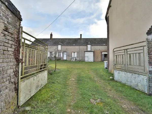 CORPS DE FERME 13500 M2