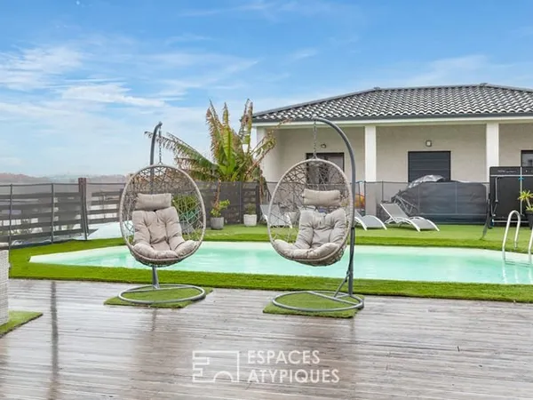 Villa moderniste avec piscine au coeur du Quartier du Fau
