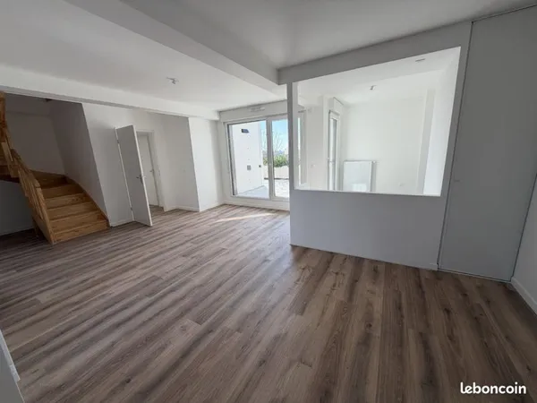Duplex 5 pièces 111 m²