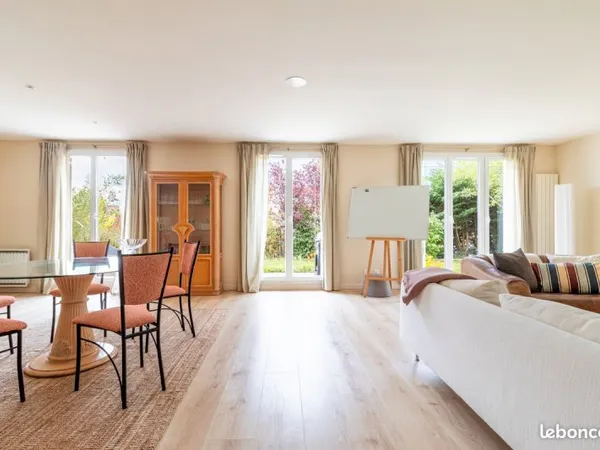 Groslay - Maison familiale 8 pièces - 184 m² - entièrement rénovée en 2024