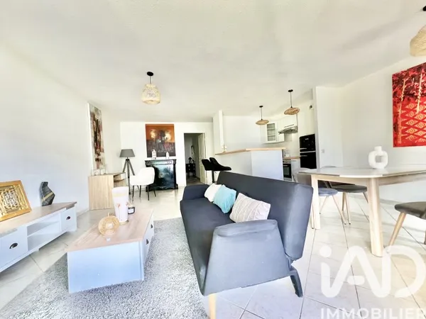 Appartement 2 pièces 61 m²