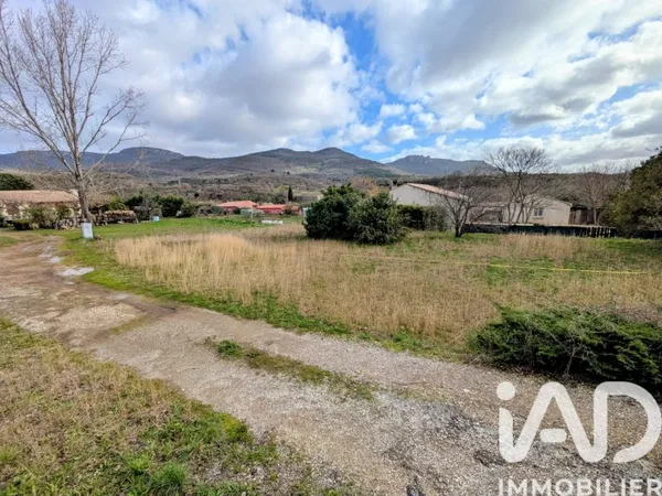 Terrain 1100 m²