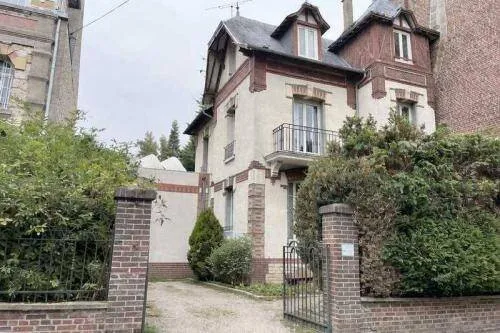 Maison 7 pièces 176 m²