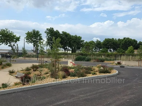 Terrain 337 m²