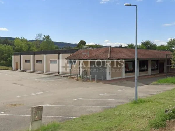 LOCAL COMMERCIAL à LOUER