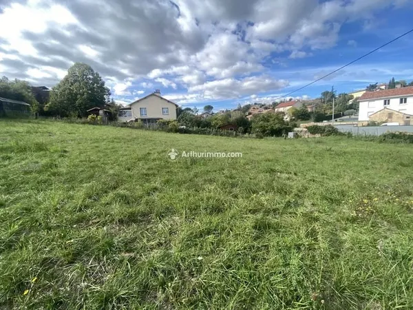 Terrain 795 m²
