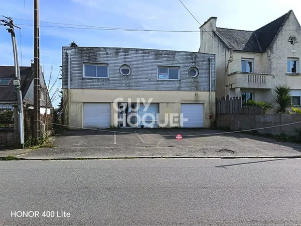 Local à vendre à Locminé - 8 pièces, 295 m², travaux à prévoir