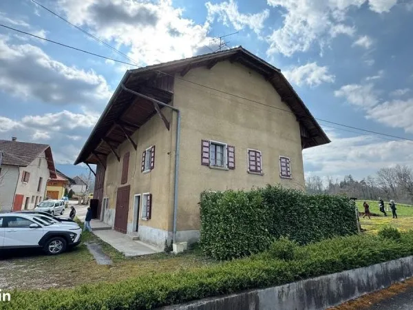 Secteur La Roche-sur-Foron / Bonneville - Maison à rénover